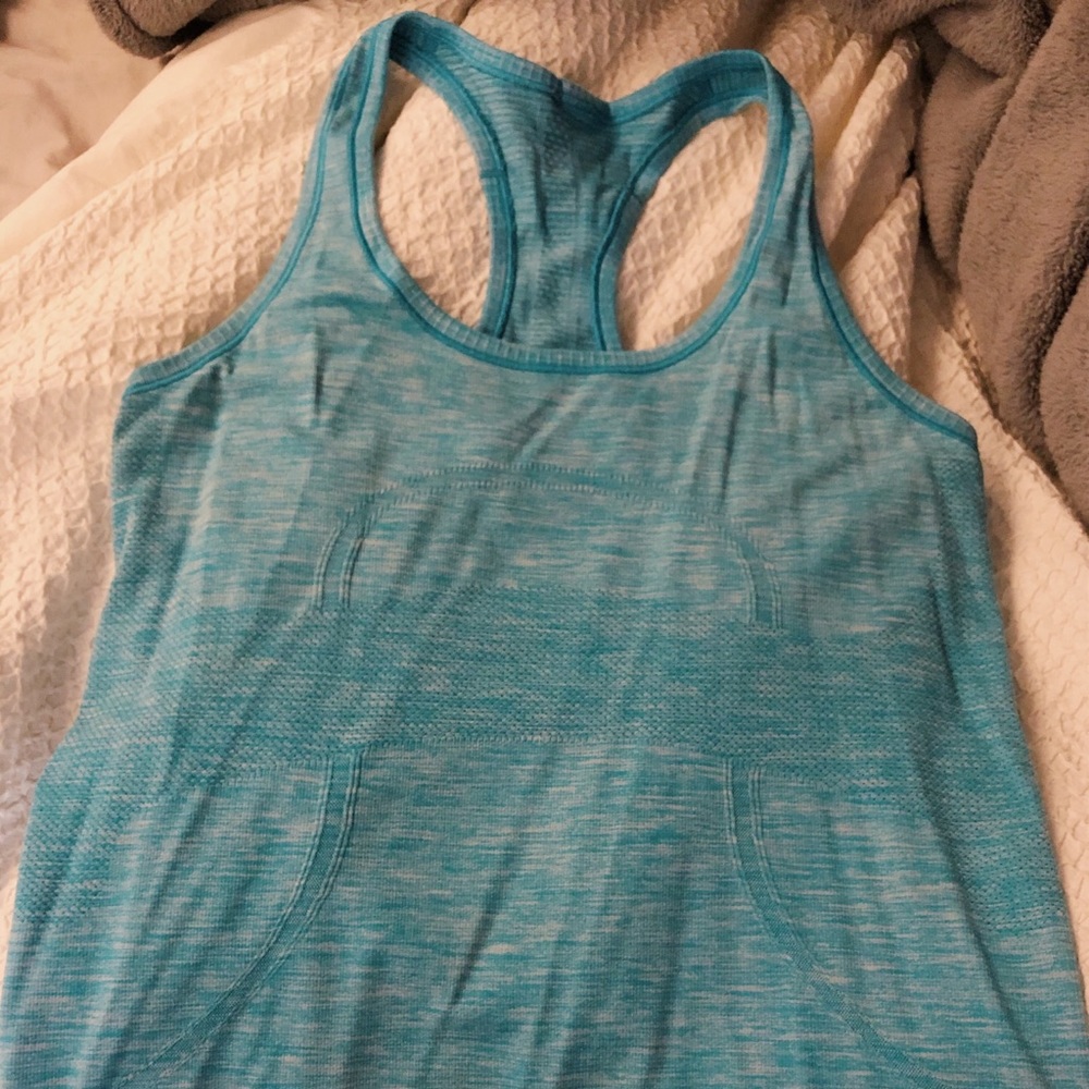 blue lululemon tank top